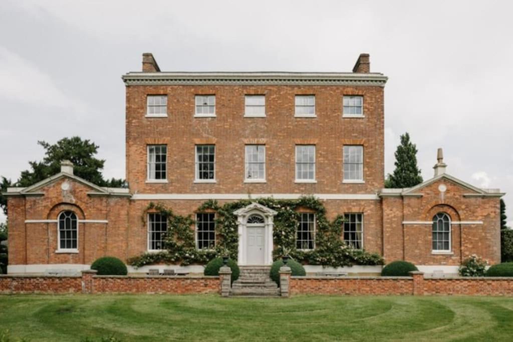 Cressy Hall - Historic Grade II Listed Manor, Gorgeous Topiary Garden Gosberton Ngoại thất bức ảnh